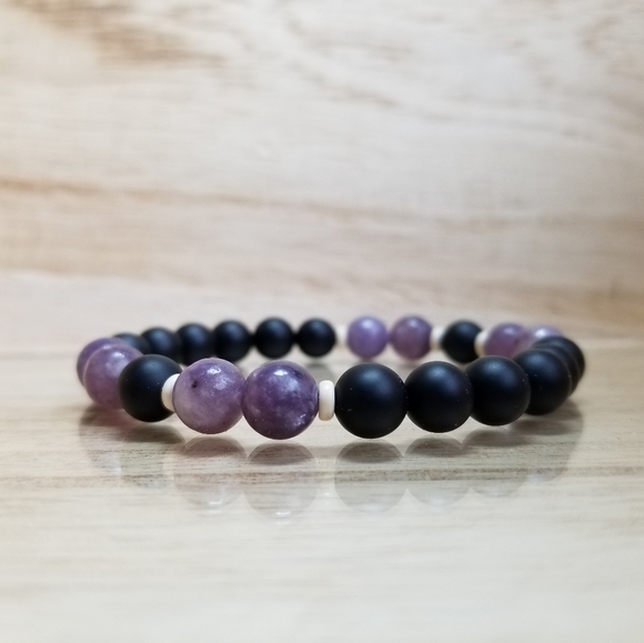 Lepidolite & Black Onyx Stretch Bracelet - Picture 2 of 7